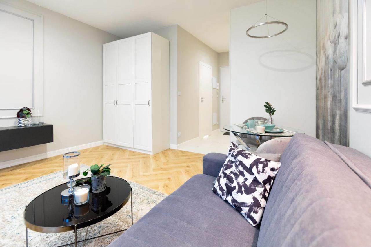 ורשה Targowa Bright Studio By Sofija מראה חיצוני תמונה